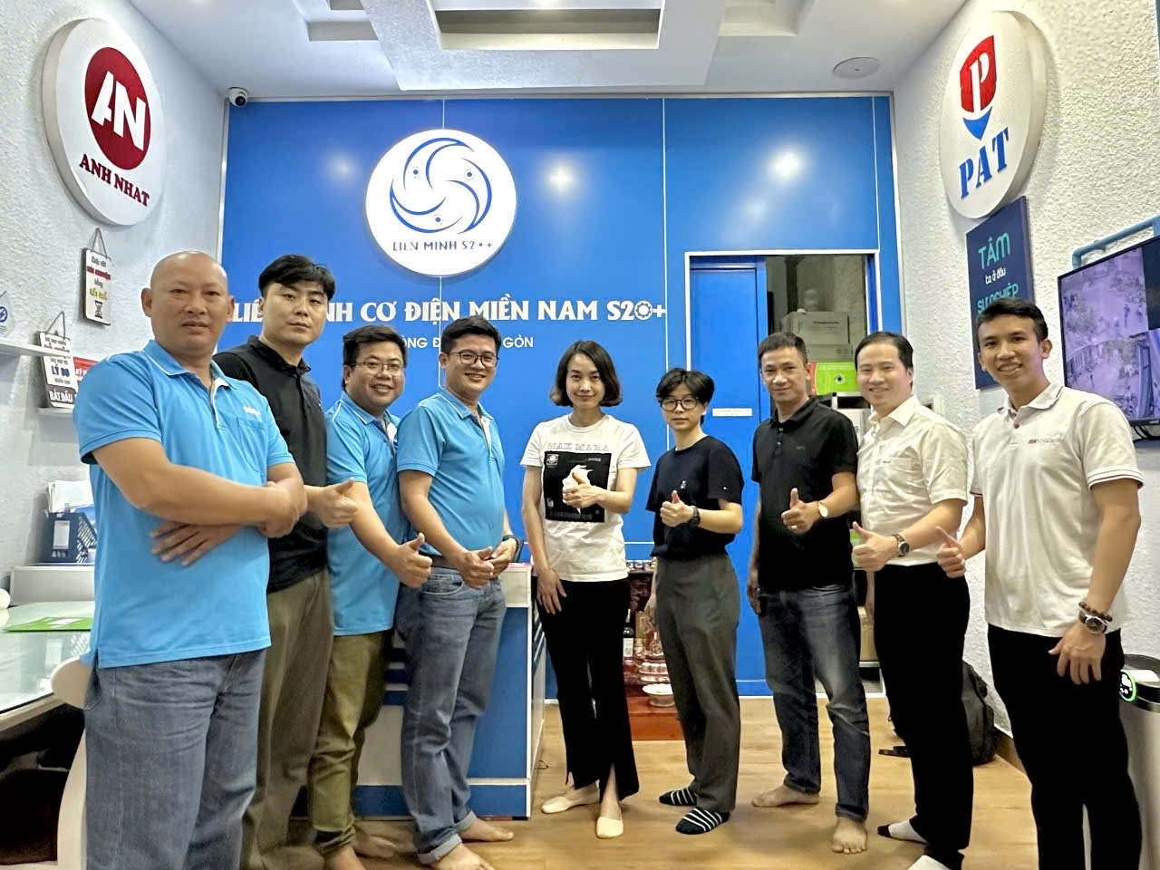 đại diện hãng Camera Dahua Châu Á đến thăm và làm việc