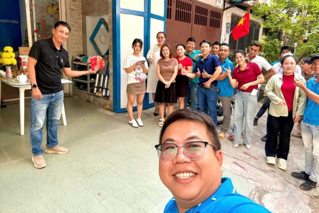 Họp mặt đầu năm của Ánh Nhật Telecom