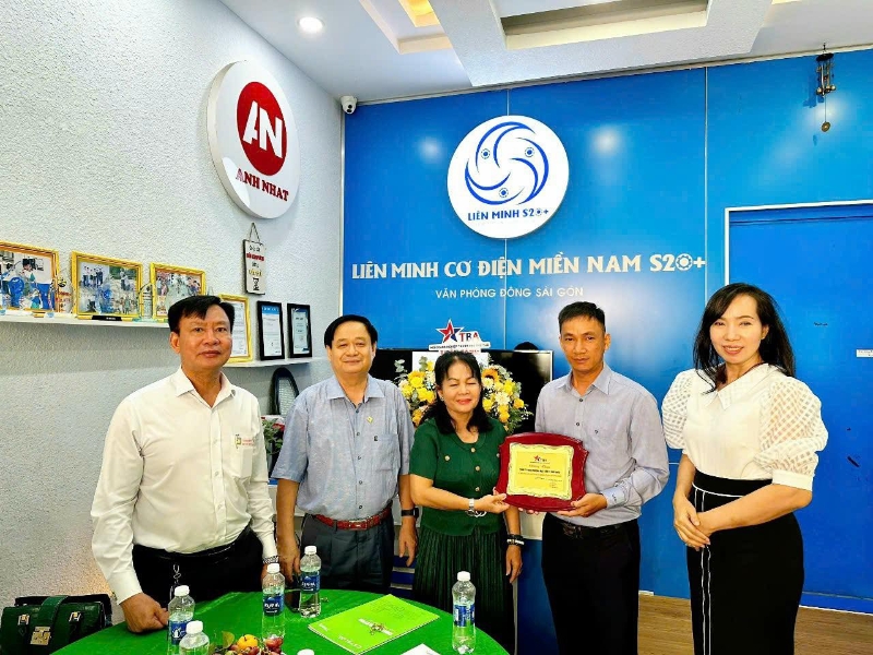 Ánh Nhật Telecom là nhà phân phối sỉ IP-COM & Ruijie tại miền Nam