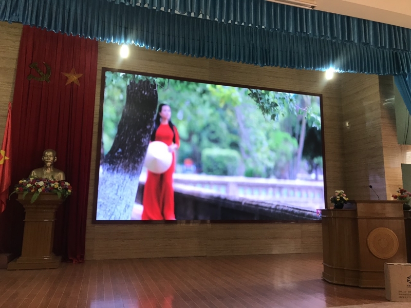Màn hình LED hội trường P3 có Pixel Pitch 3 mm, phù hợp trình chiếu trong nhà