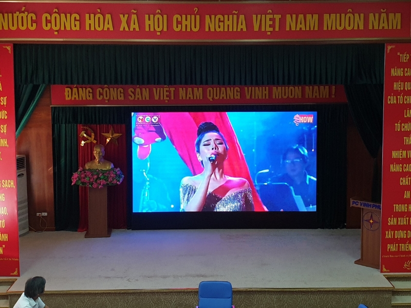 Kích thước màn hình LED cần phù hợp với diện tích và bố cục hội trường